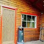 בקתה Ortho Hideaway With Garden *
