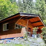 בקתה Ortho Hideaway With Garden